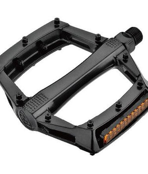A photo of the FPD 9/16" BMX flat pedals, with the reflector on the sides of the pedals